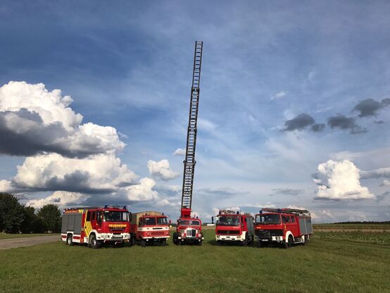 Unsere historischen Feuerwehrfahrzeuge.